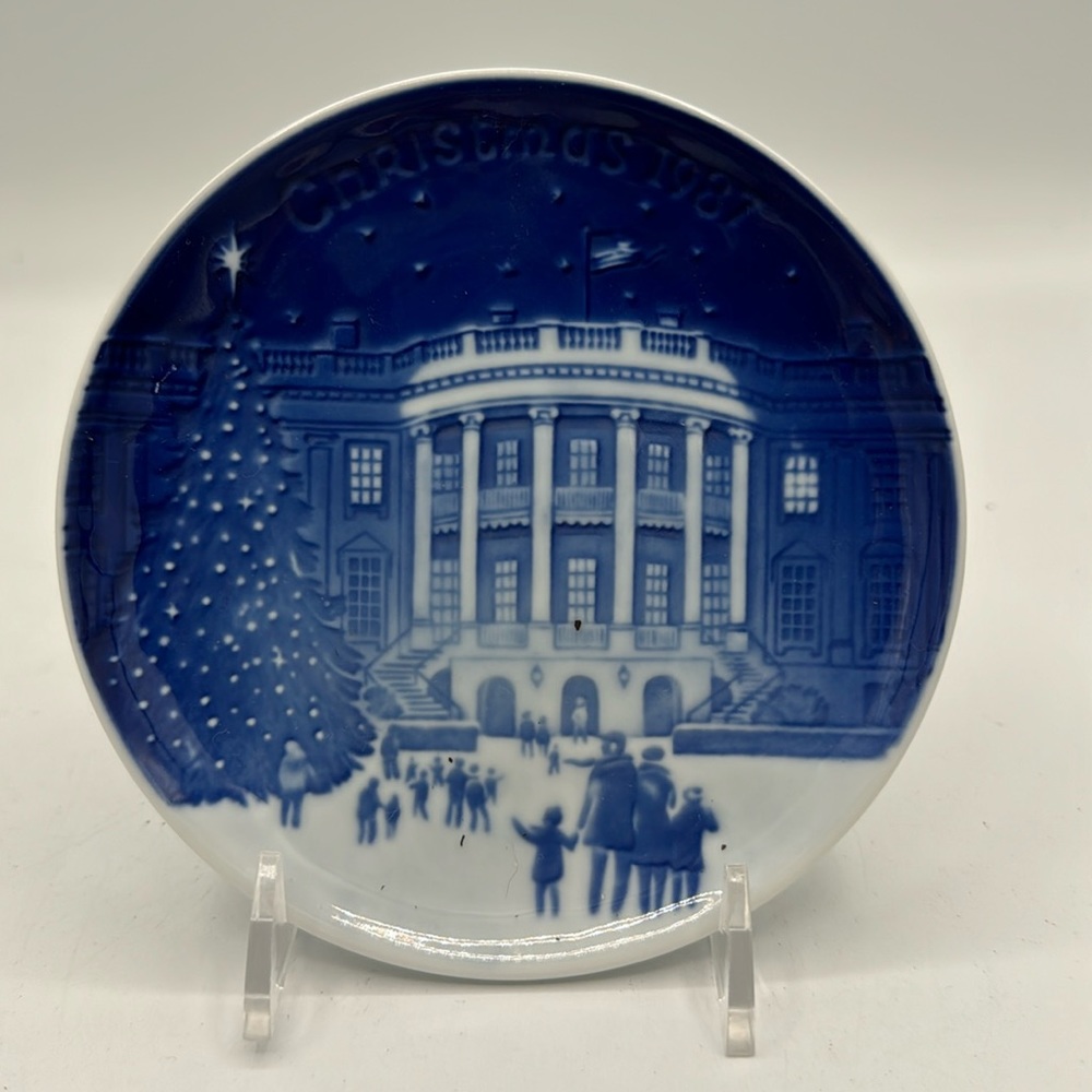 Christmas Eve at the Whitehouse. Bing and Grondahl 1987 plate